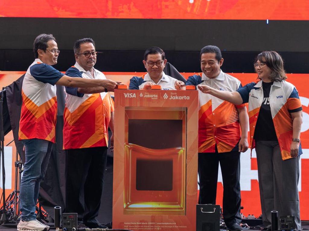 Transformasi Menuju Bank Berorientasi Global, Bank Jakarta Resmi Luncurkan Kartu Debit Visa