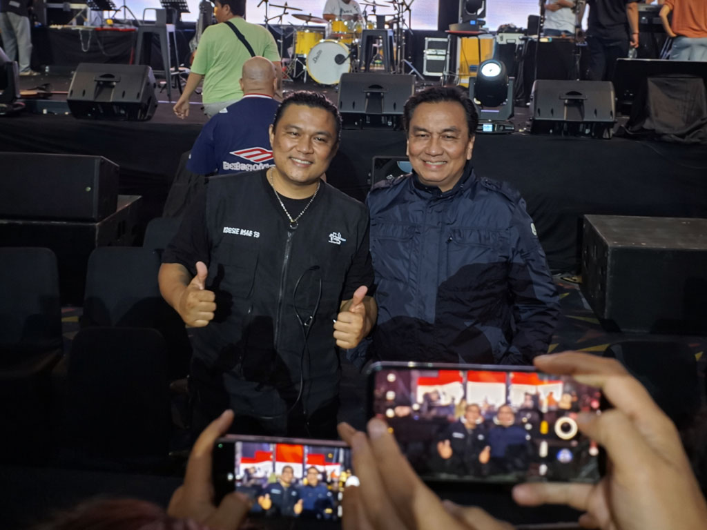 Posan Tobing dan Effendi Simbolon perkenalkan gelaran Konser Road to 165. (Foto: Istimewa)
