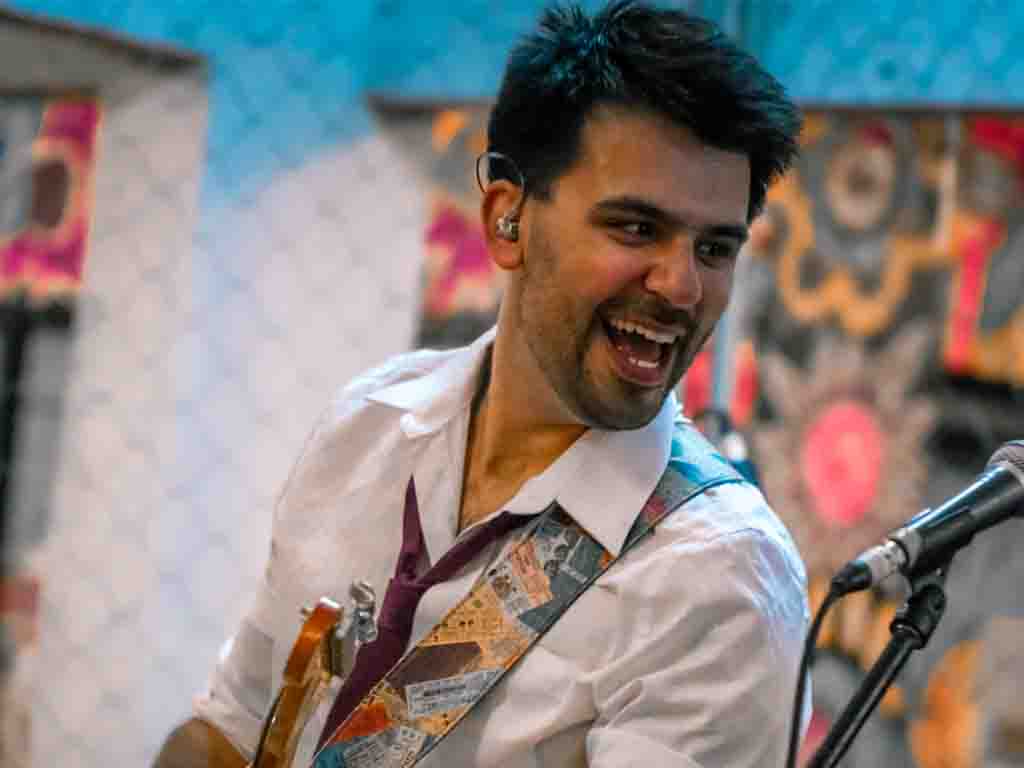 Josh Holmes Gelar Konser di Jakarta Usai Perilisan Single Last First Kiss