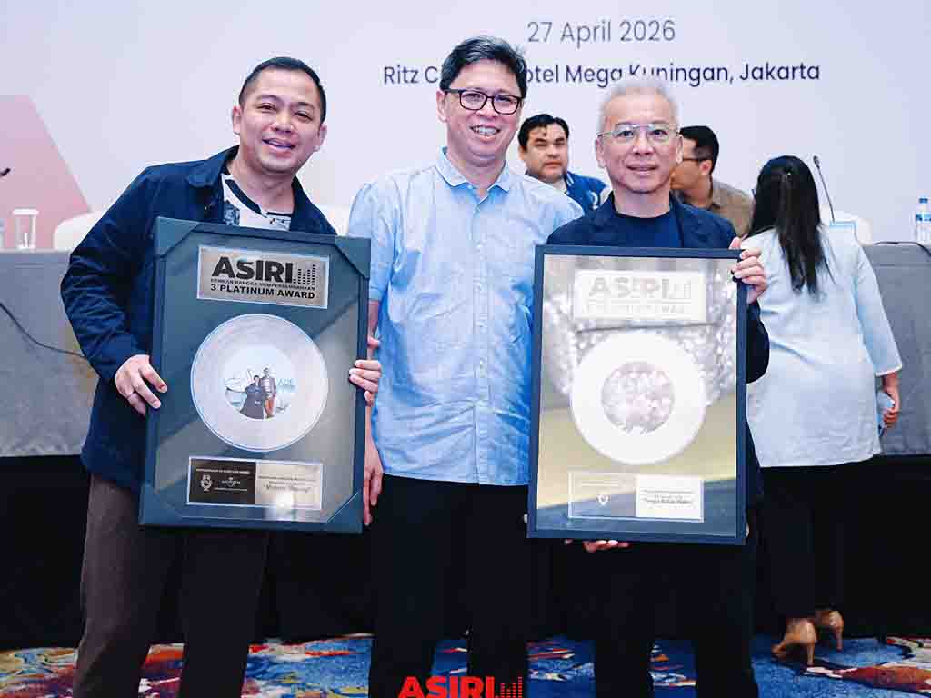 Ade Govinda Raih 8 Platinum Awards, Bukti Dedikasi dan Kerja Keras